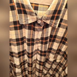Max Studio Plaid button down shirt